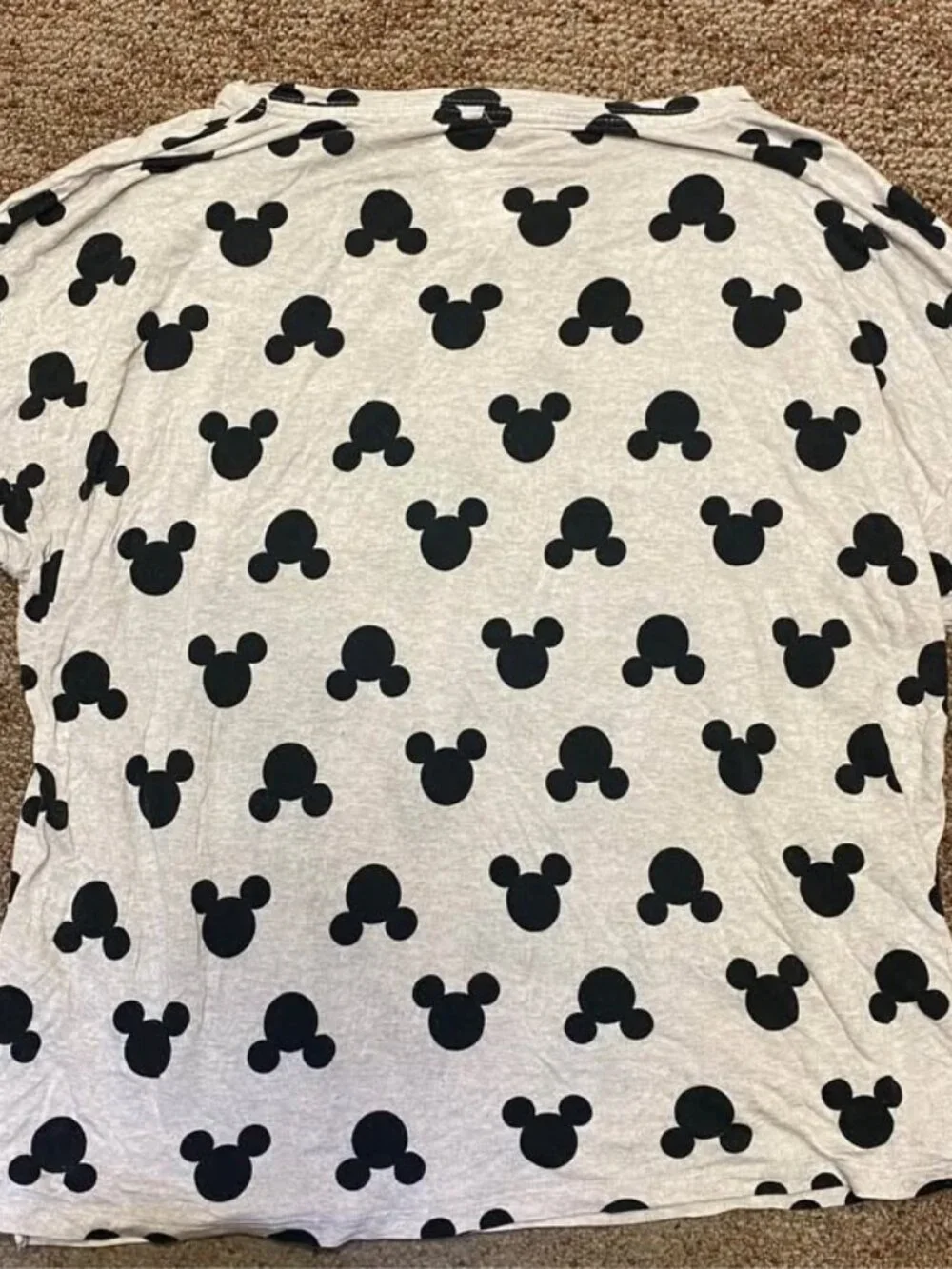 Disney Mickey Mouse Sleepwear Set Gray & Black Pajamas Shorts Size Medium - Picture 4 of 6
